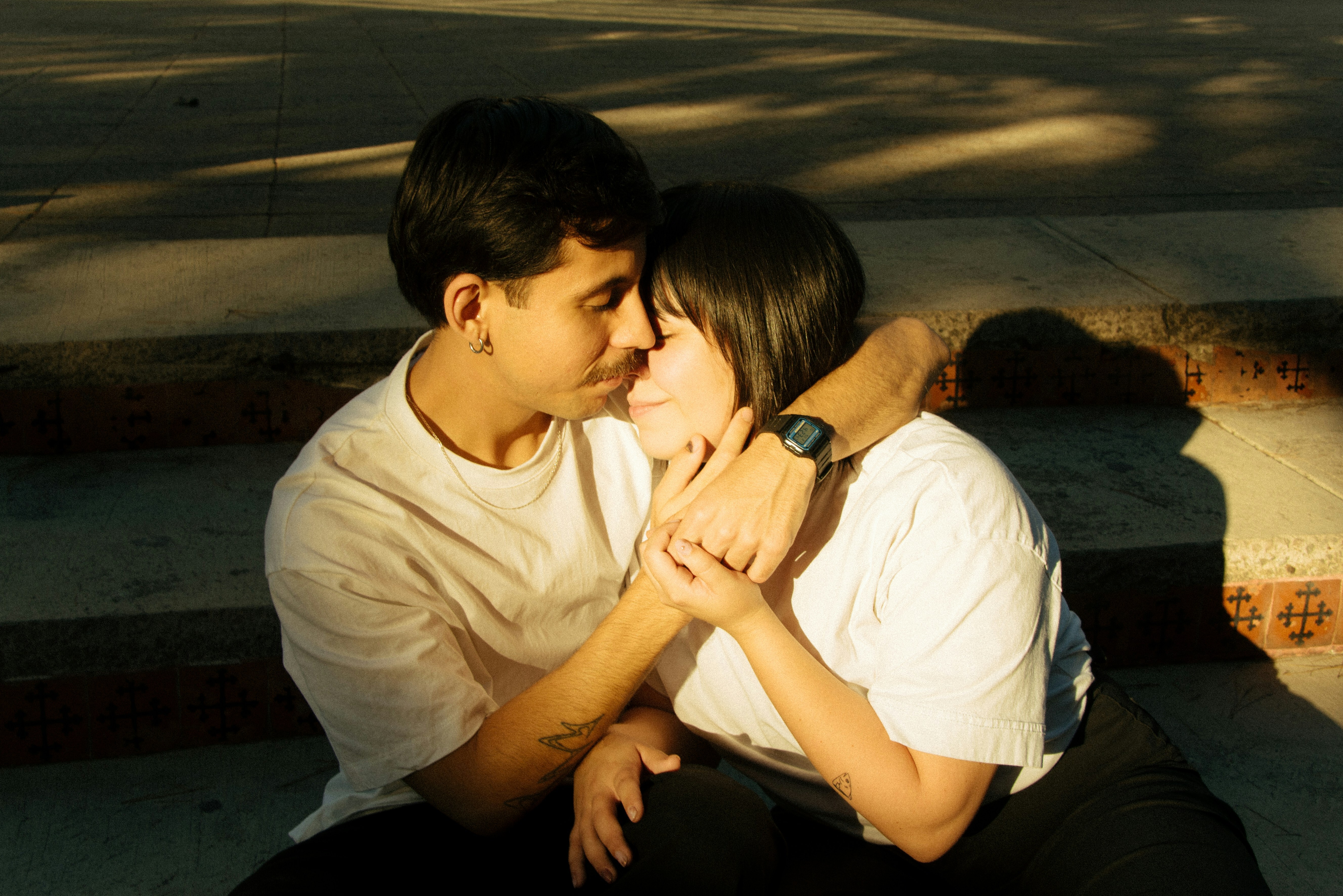 Survey: “Uncuffing Season” Is Here–How Spring Changes Dating for Young Americans